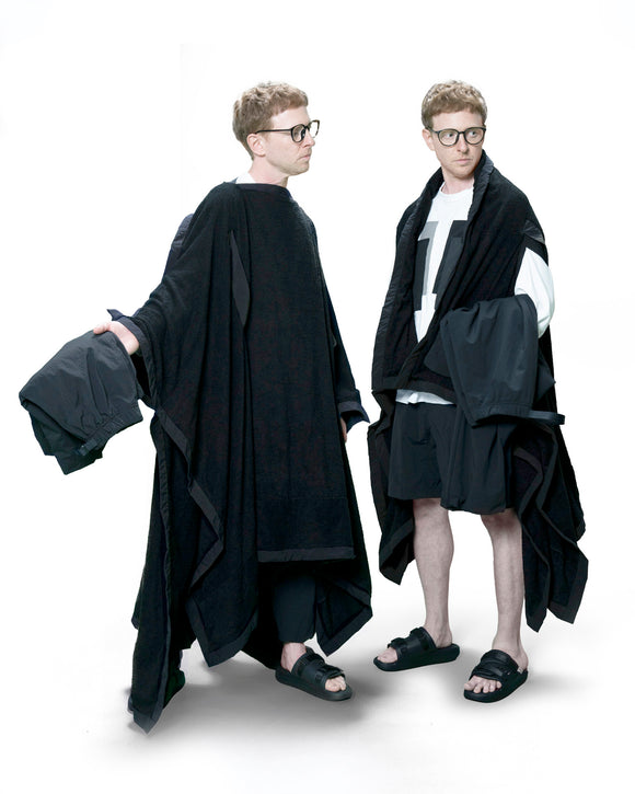 Changing Poncho - Black FUMITO GANRYU OFFICIAL STORE